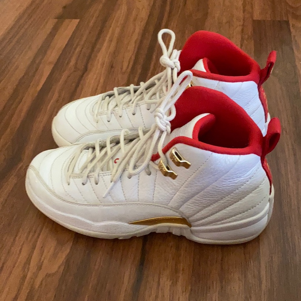 Air Jordan 12 FIBA White University Red